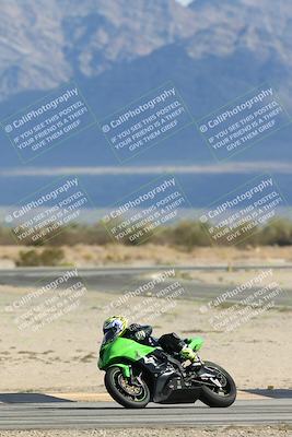 media/Nov-16-2025-Race Pace (Sun) [[8c5fa54630]]/Non Verified Riders (1st 20 Minutes)/4-Turn 16 (1116am)/